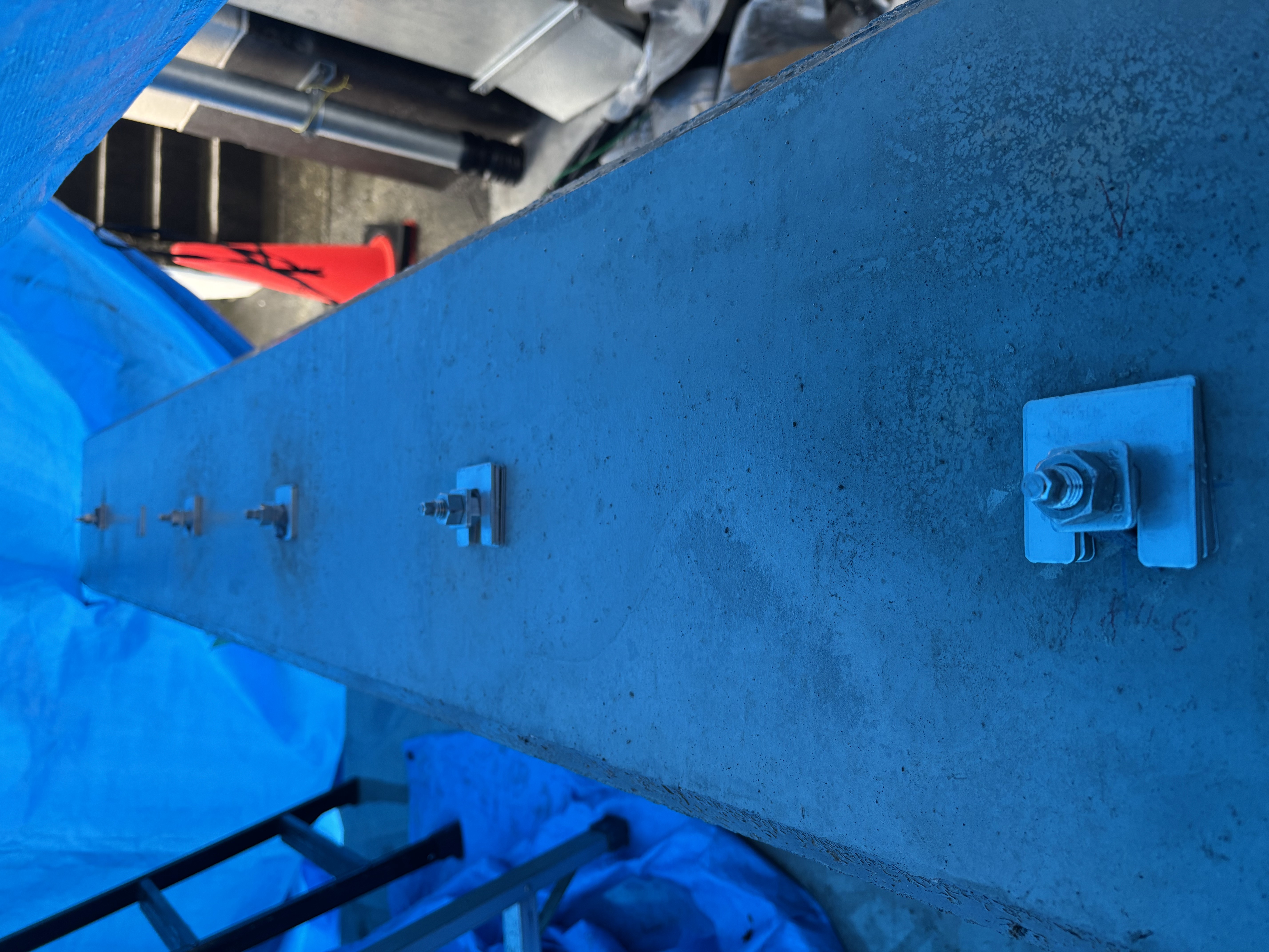 基礎全体に並んだアンカーボルト