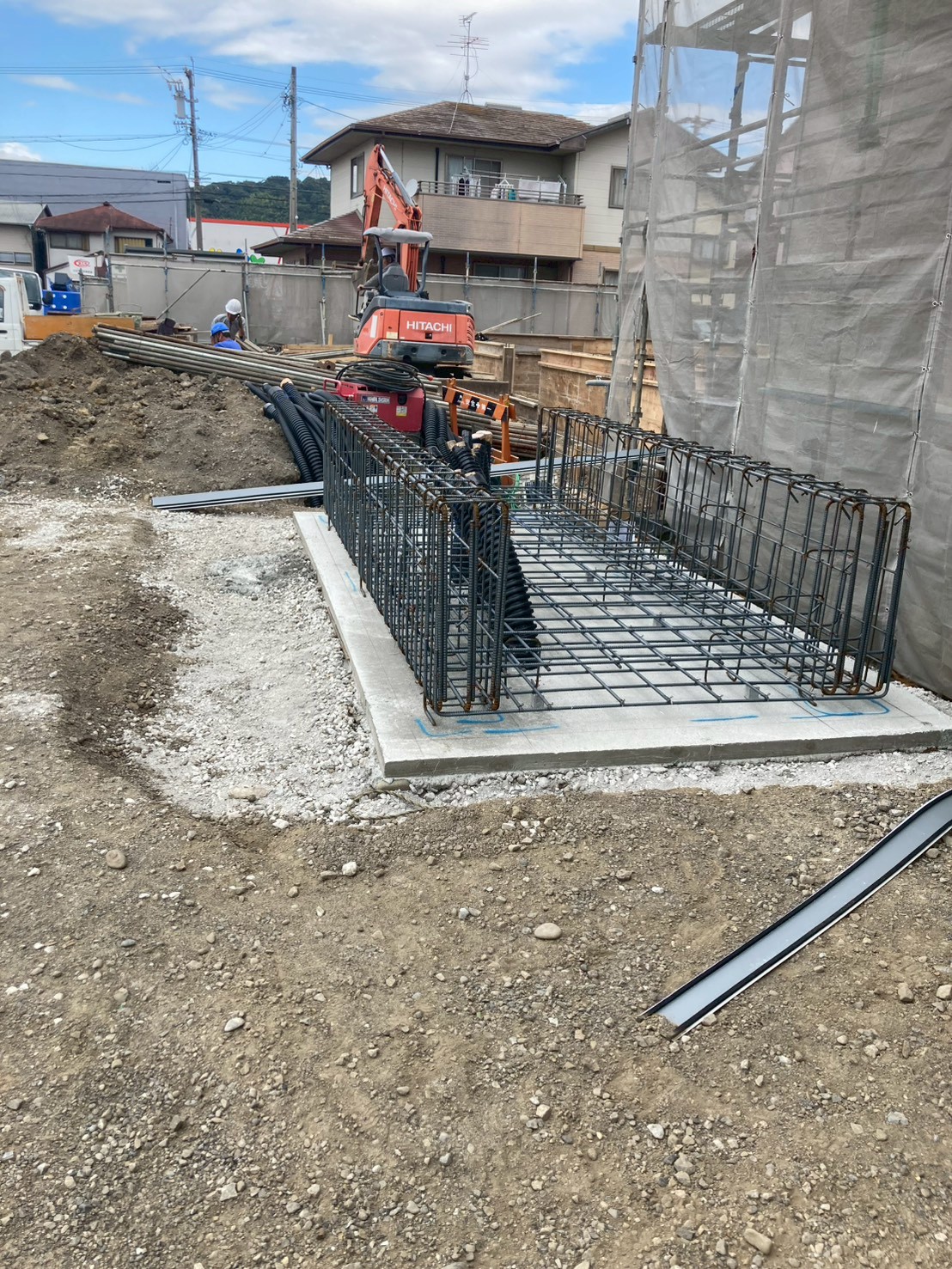 キュービクル新設工事の基礎配筋工事｜エル・エル・イー電気株式会社